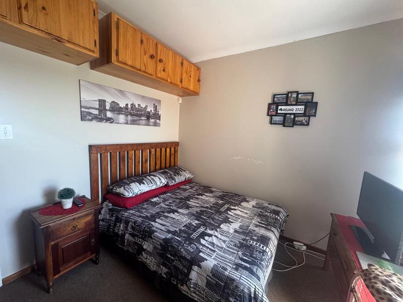 3 Bedroom Property for Sale in Heiderand Western Cape